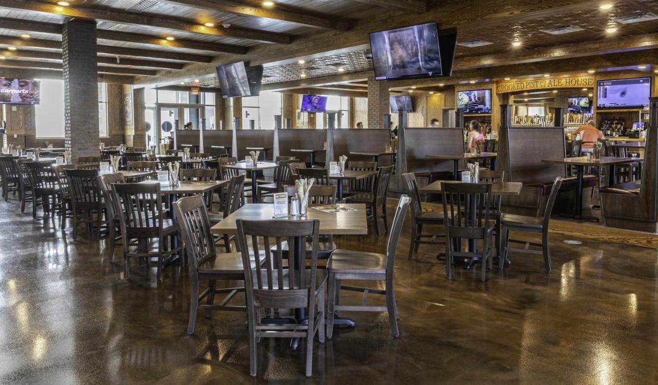 Holiday Inn Glendale - Stadium & Ent Dist By Ihg Zewnętrze zdjęcie