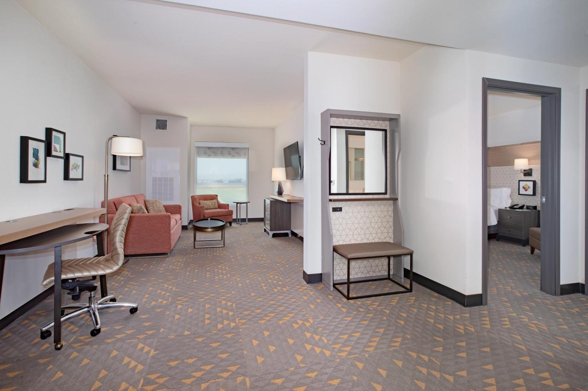 Holiday Inn Glendale - Stadium & Ent Dist By Ihg Zewnętrze zdjęcie
